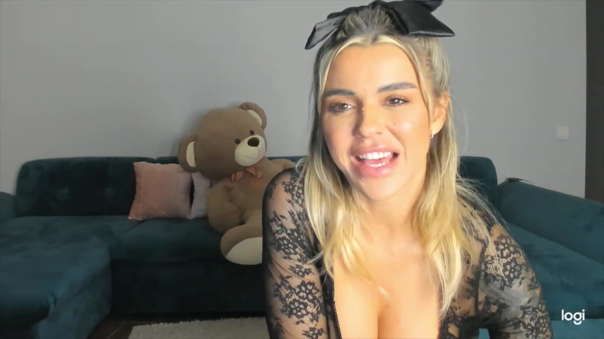 DJMonica video thumbnail