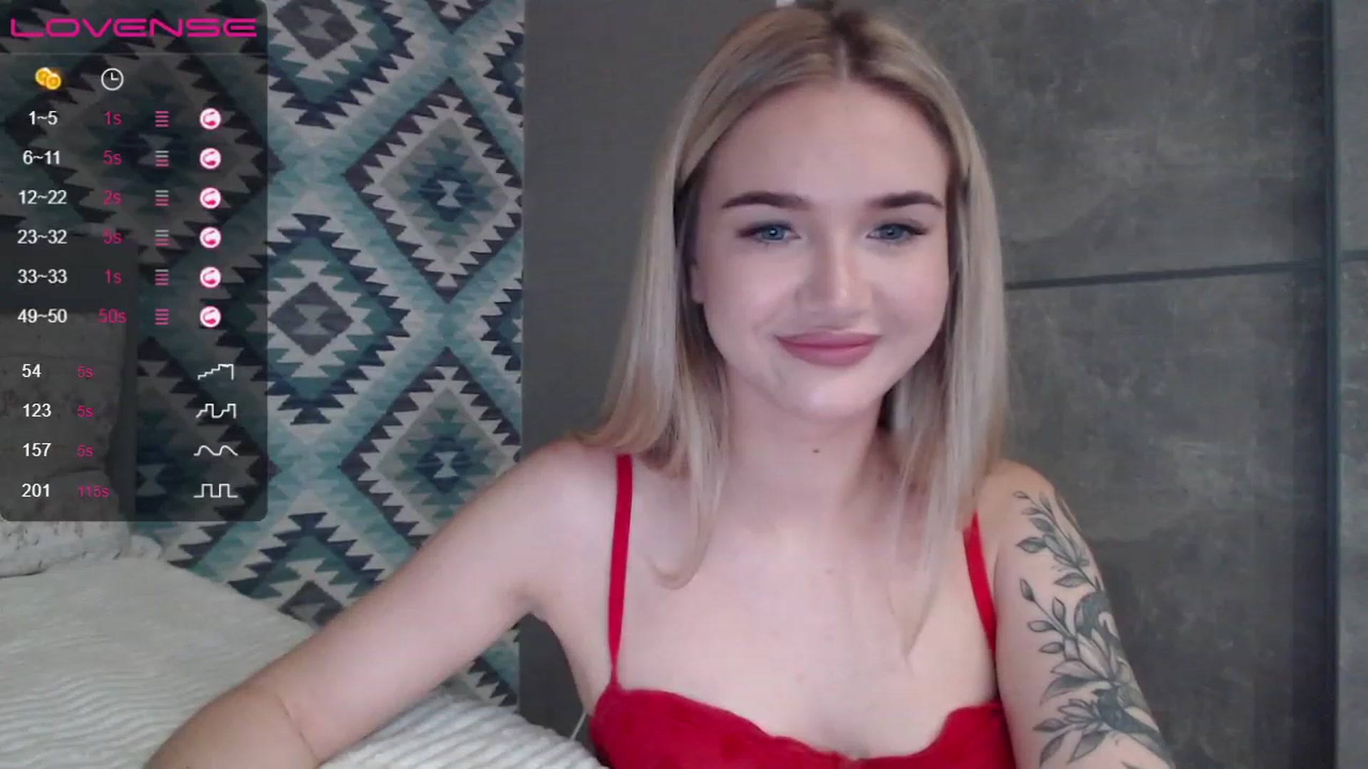 HolyMeow video thumbnail