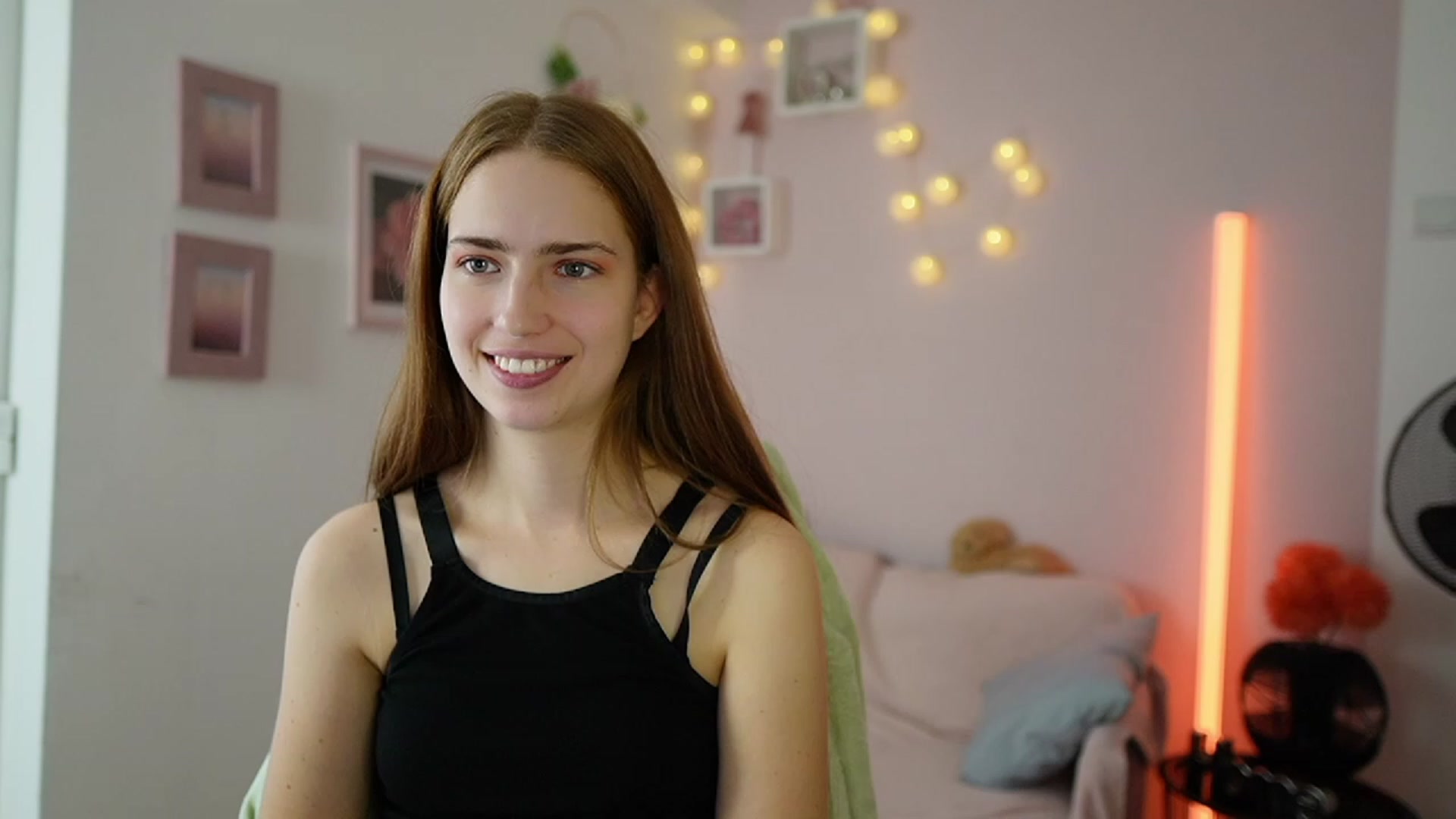 Naomi_Woods18 video thumbnail