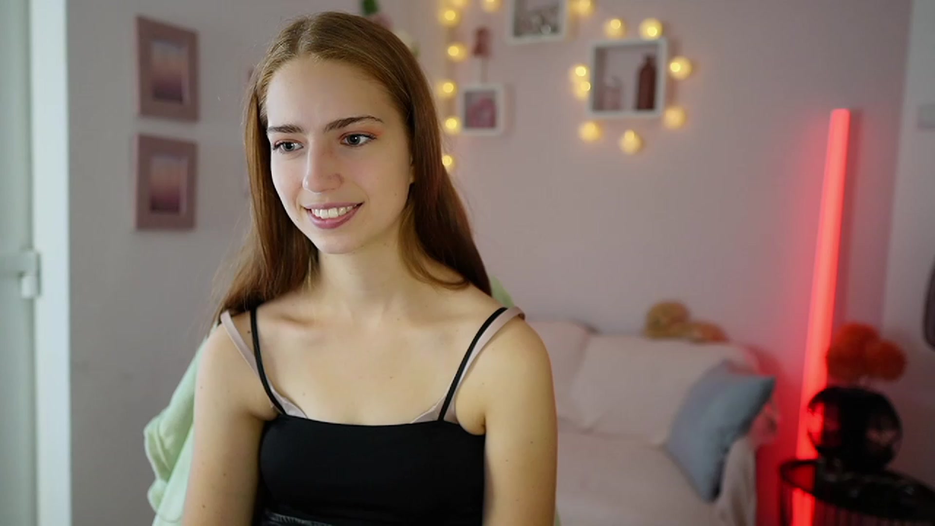 Naomi_Woods18 video thumbnail