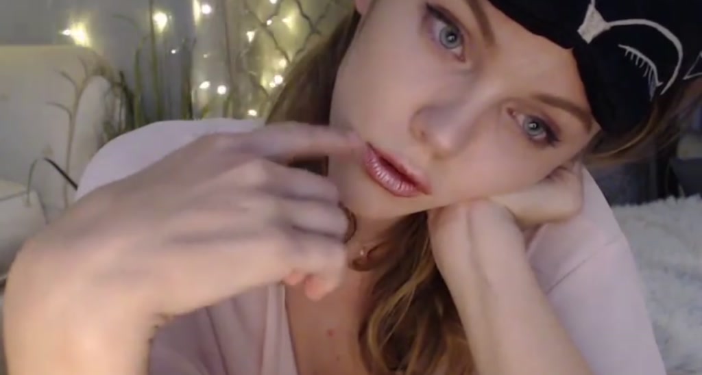 OraYoung video thumbnail