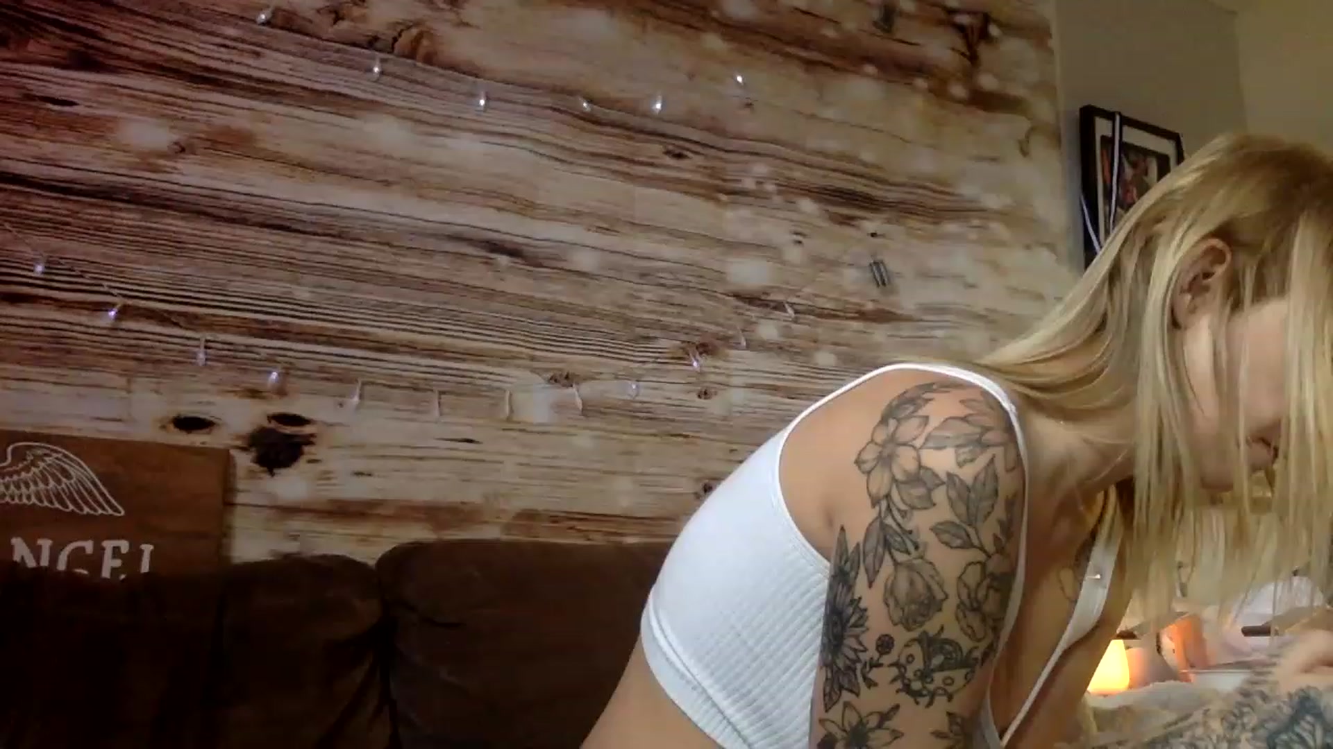 DaniiAngel video thumbnail