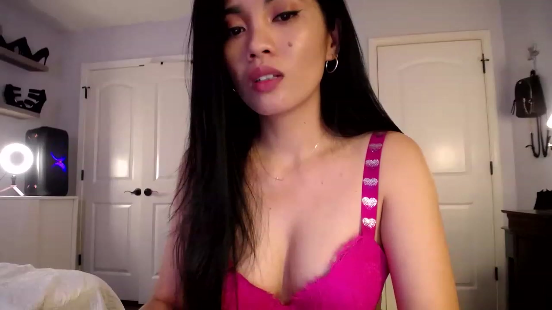 AsianLuv_4U video thumbnail
