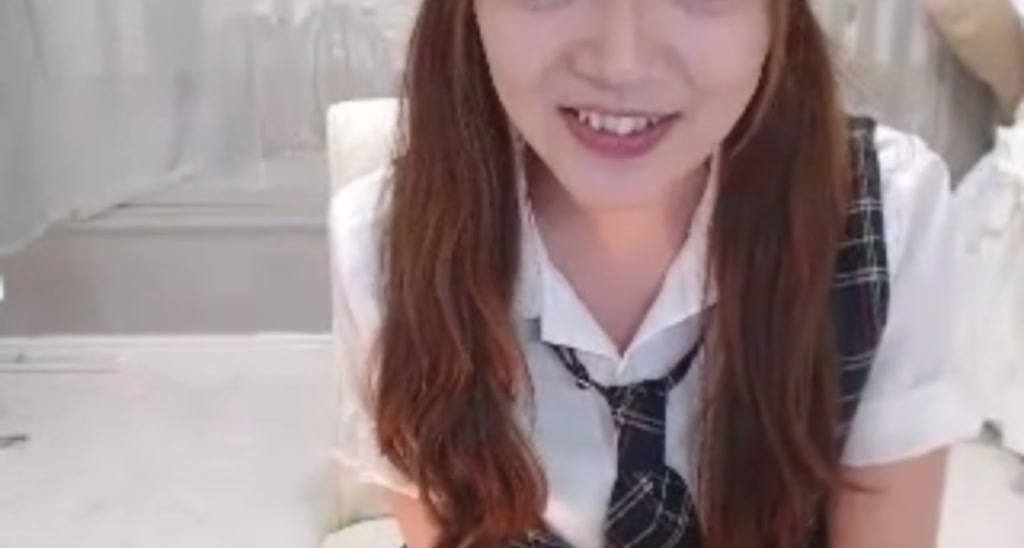 XxMayuka video thumbnail