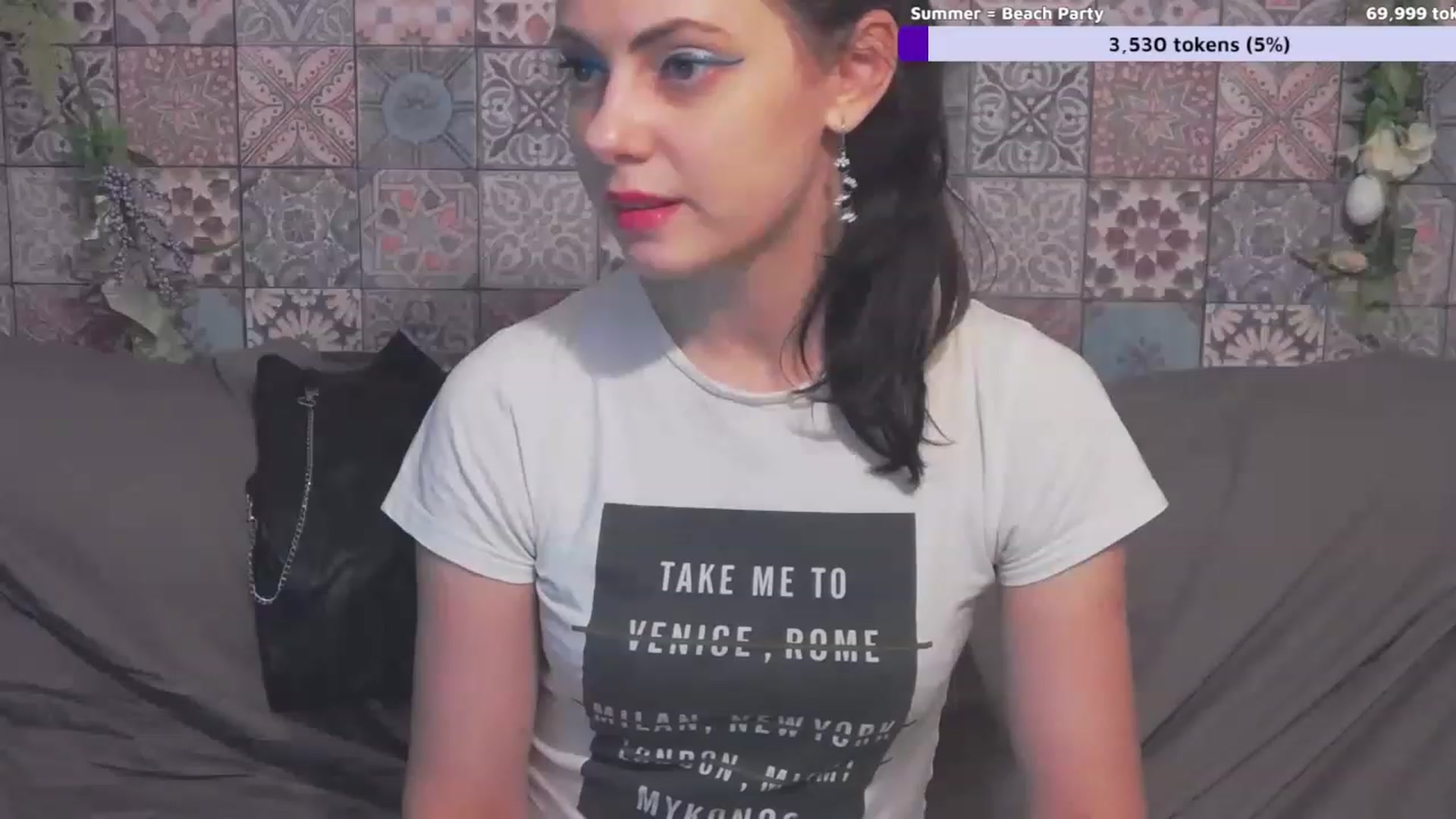 MissAracely video thumbnail