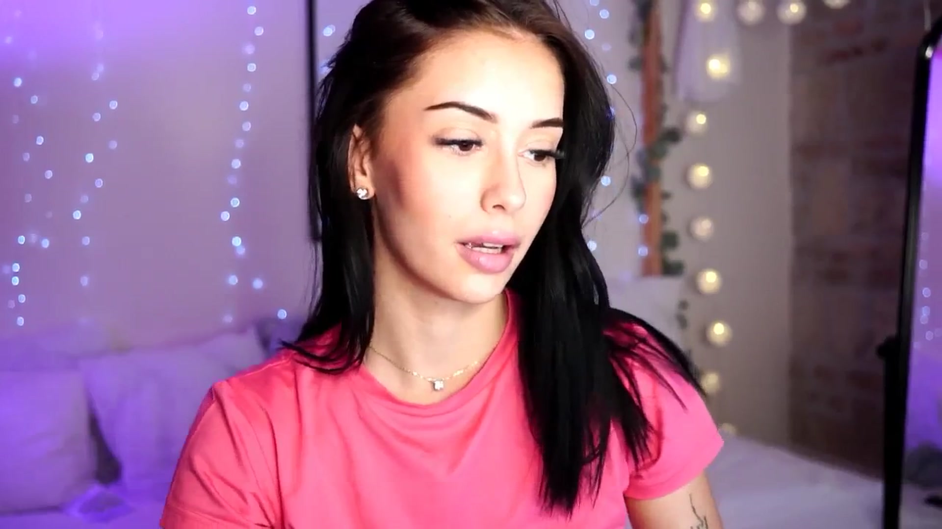 Naomii18 video thumbnail