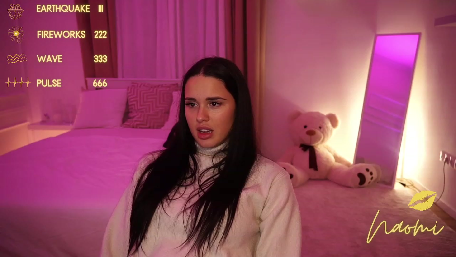 cinnabellee video thumbnail