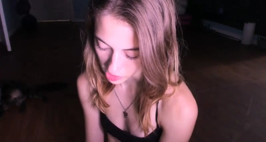 NaomiDee video thumbnail