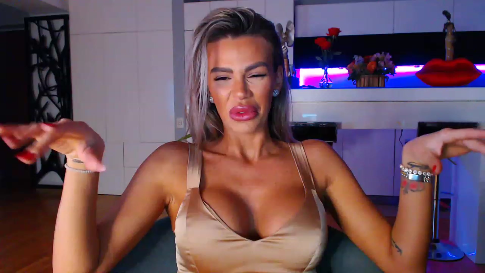 D_y_y video thumbnail