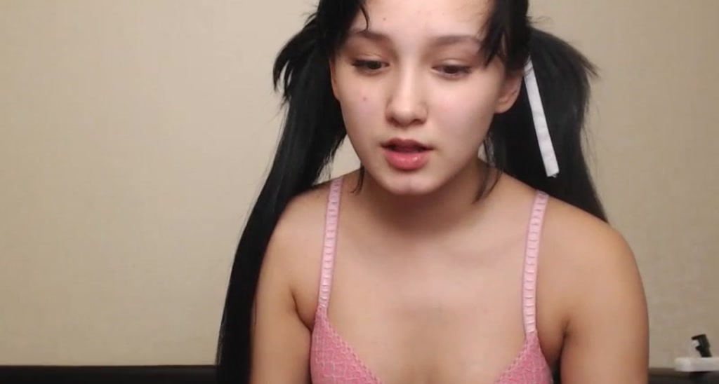 Littlewetgirl video thumbnail