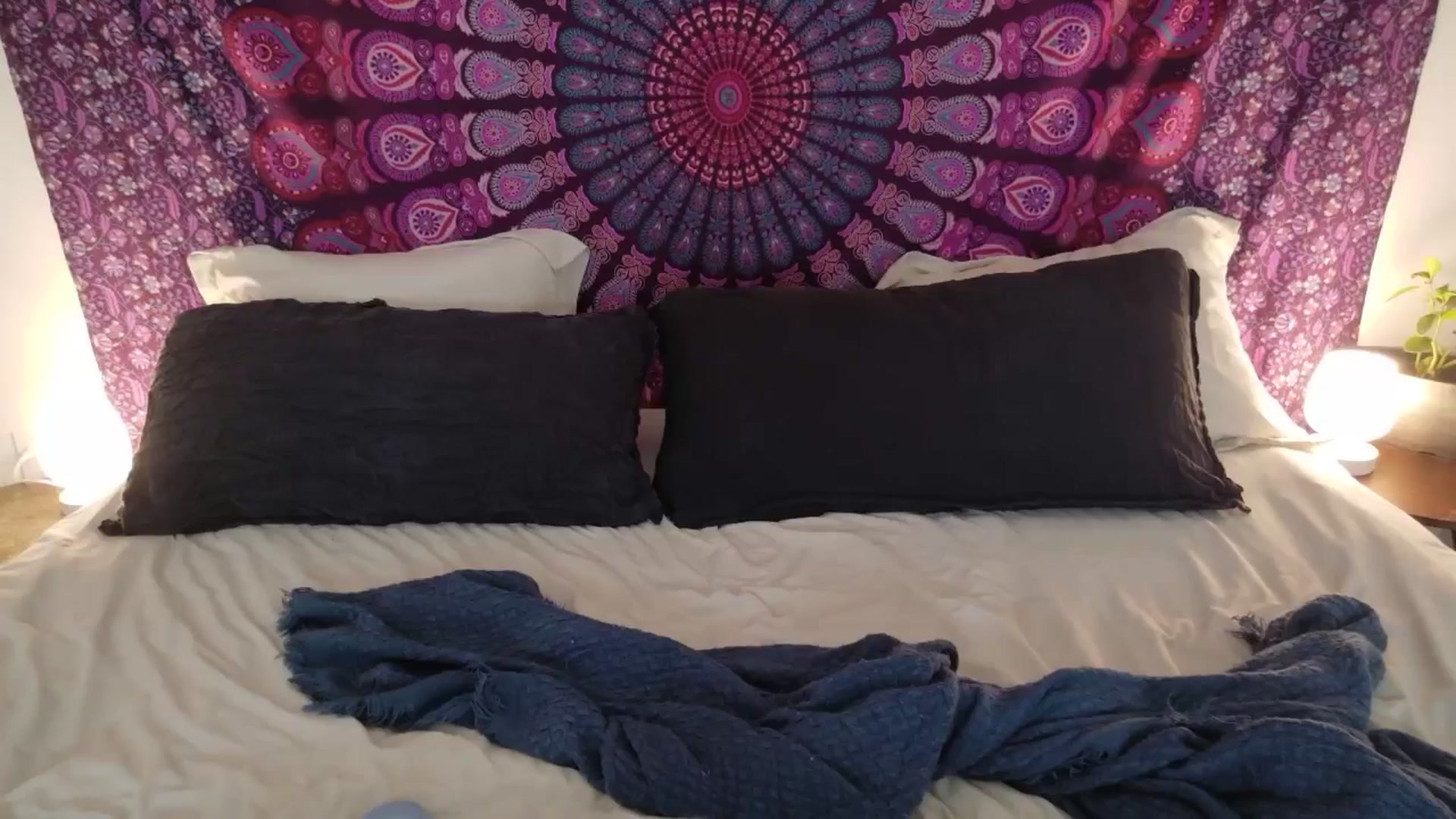 eh1_Scarlett video thumbnail