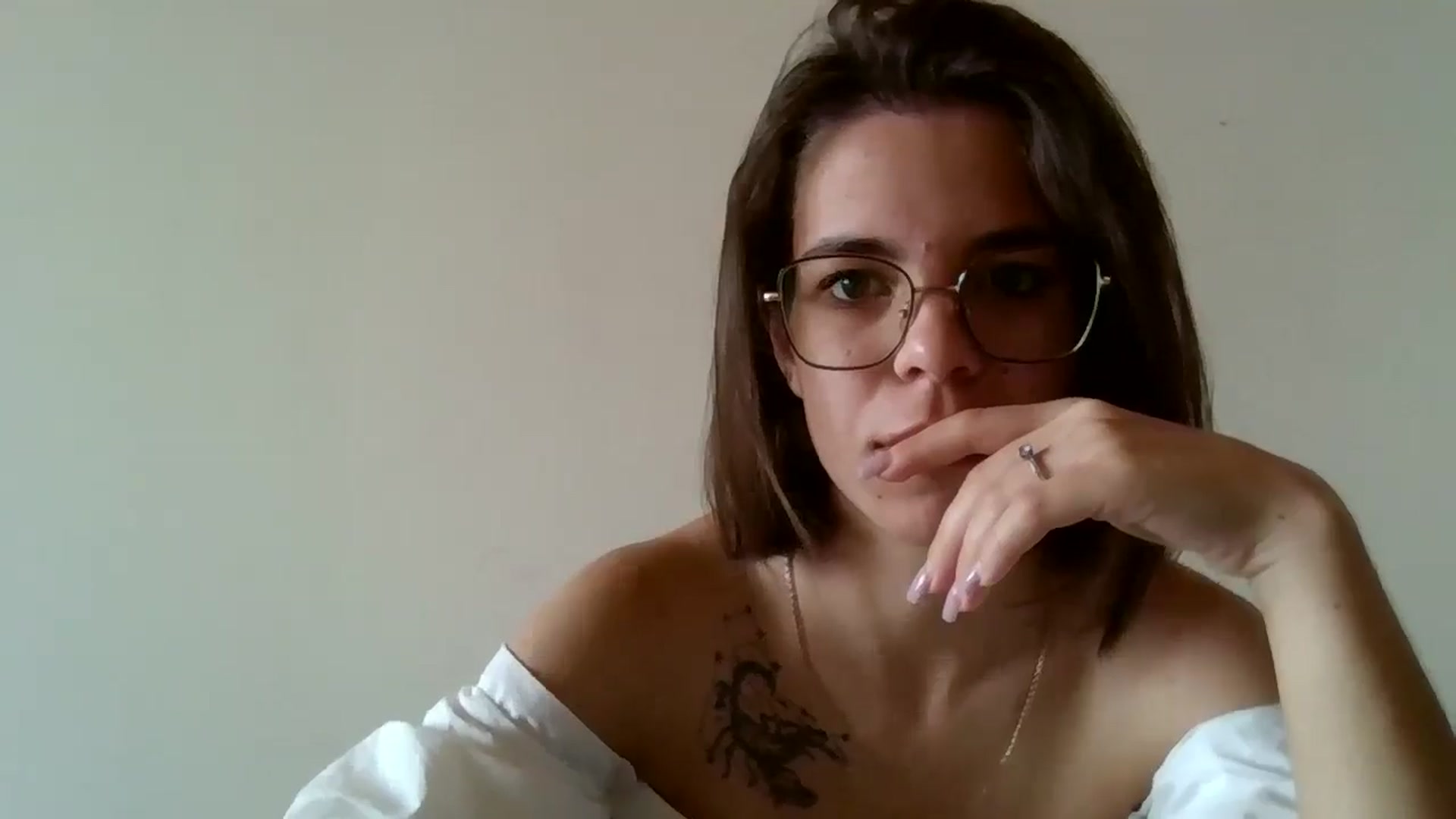 EmilyWills video thumbnail