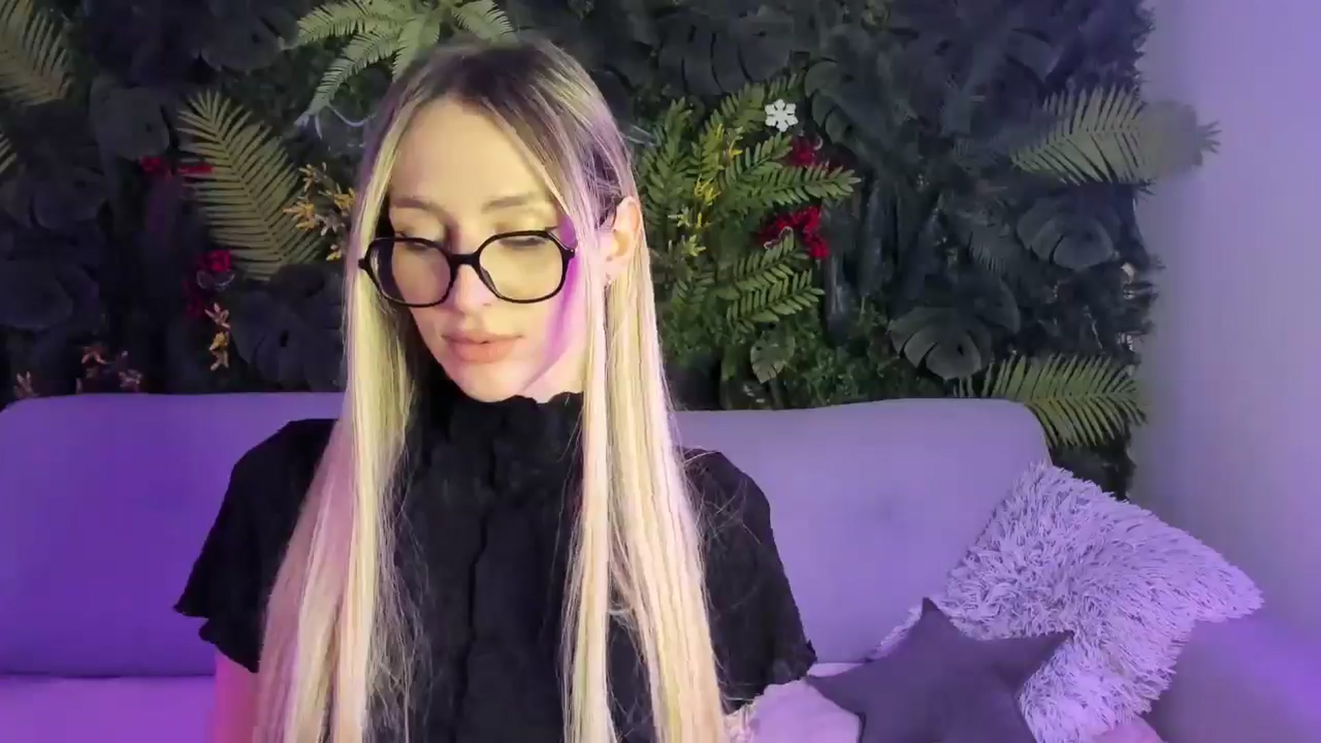 Horny_Blond video thumbnail