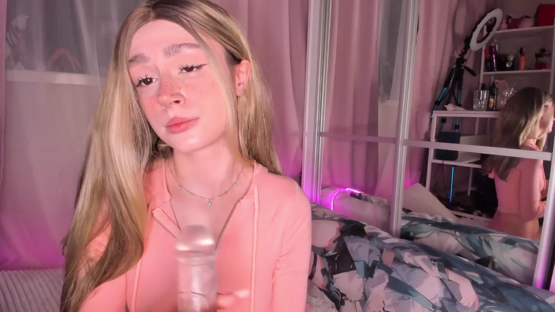 AliceXsweeT video thumbnail