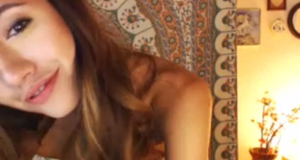 RobinMae video thumbnail