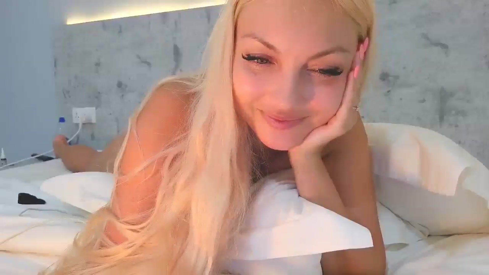 AlissyaMay video thumbnail