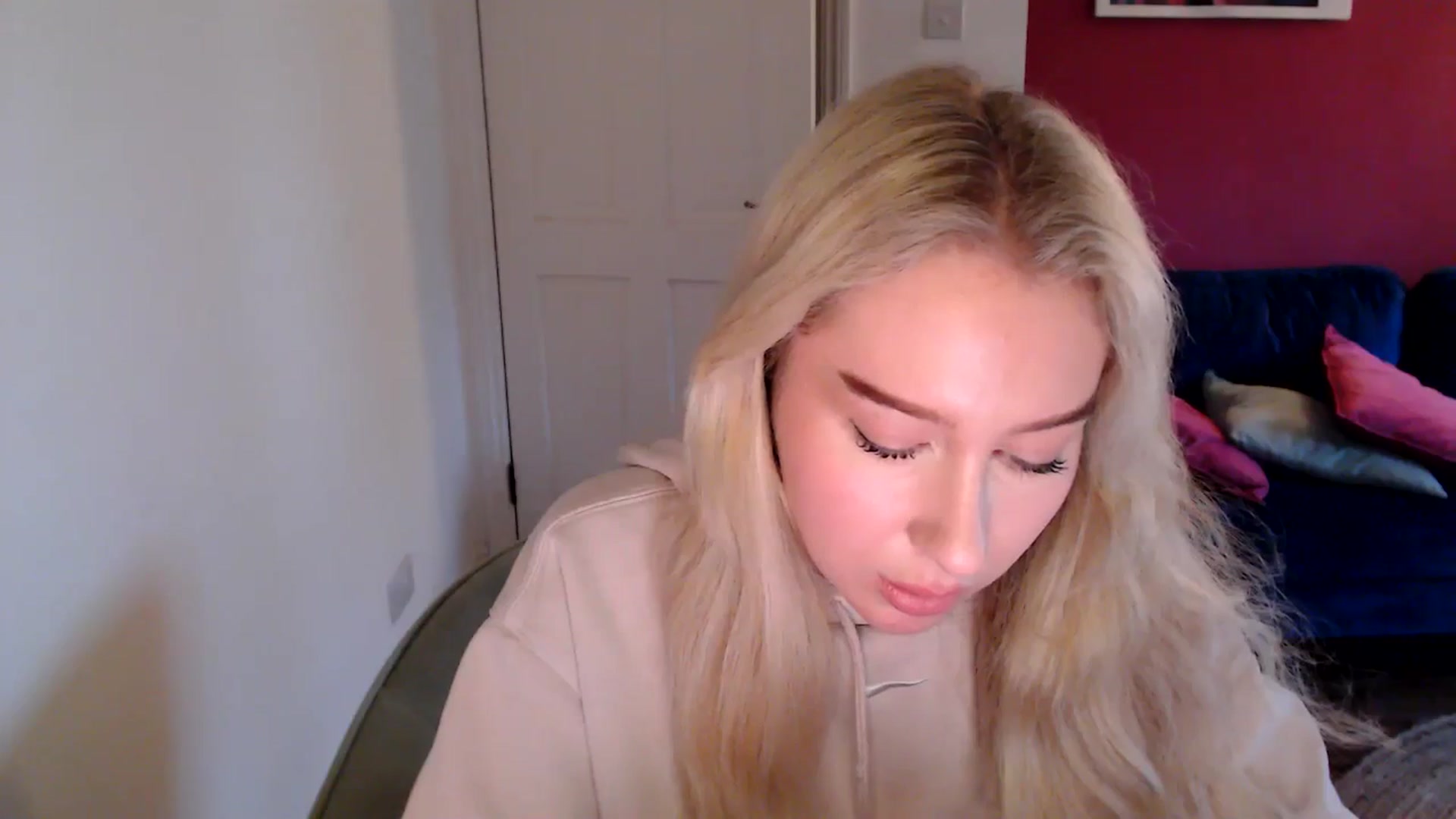 PetiteAvax video thumbnail