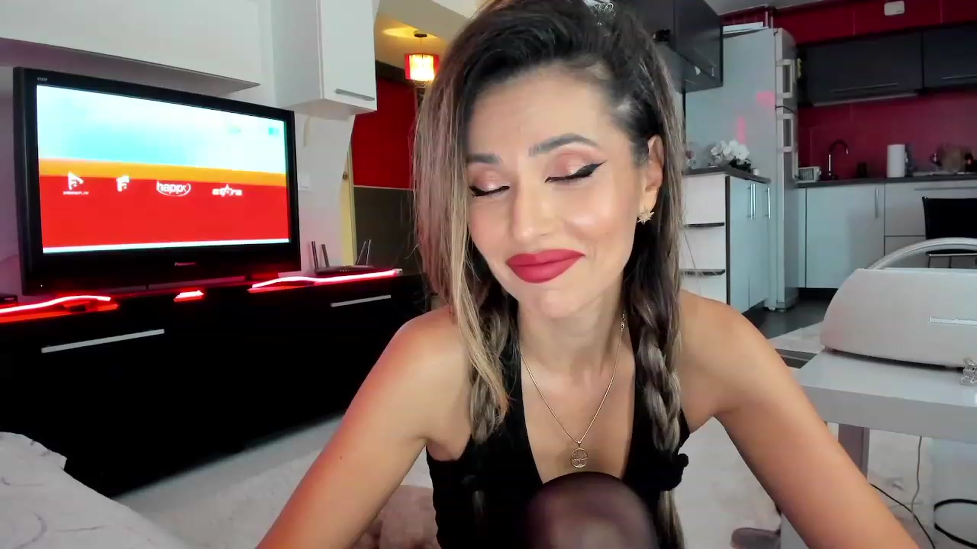 SmileyTinaa video thumbnail