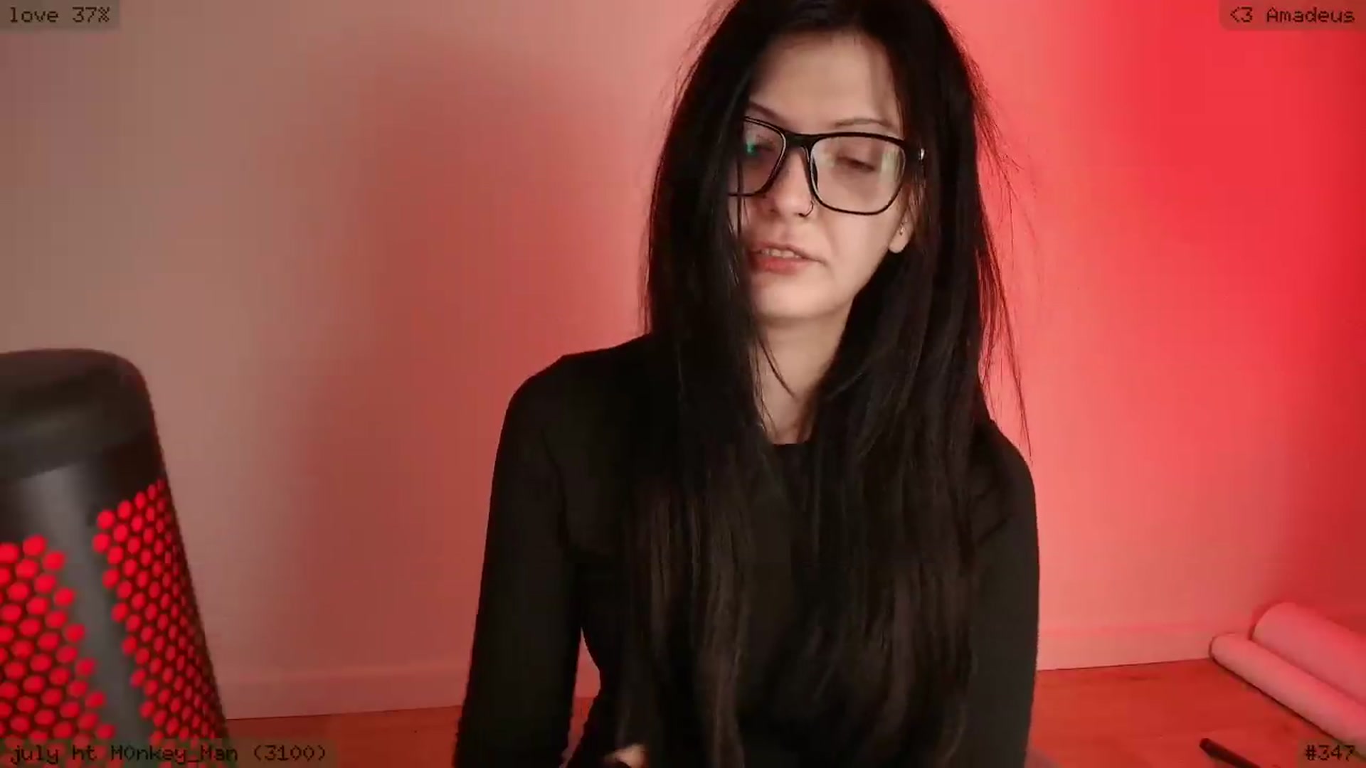 Model video thumbnail