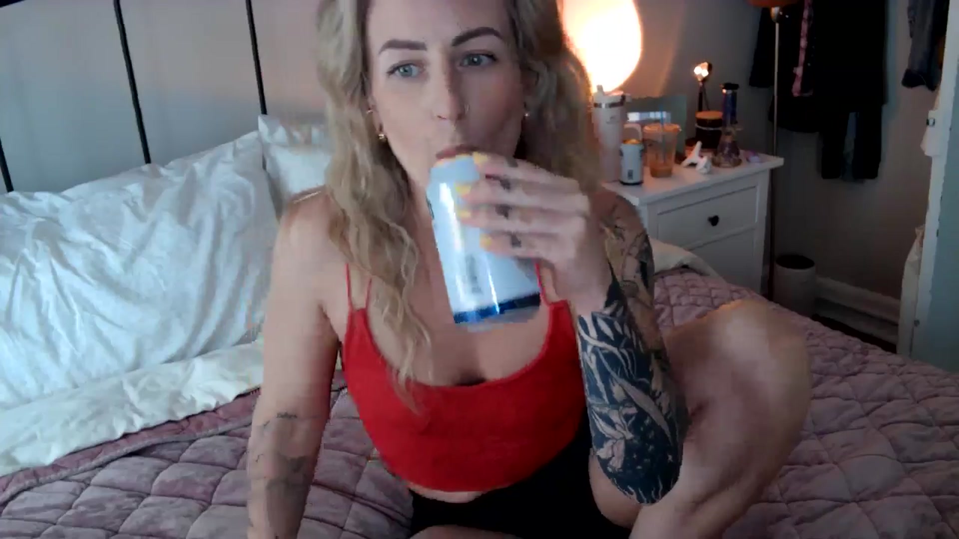Lena_bee video thumbnail