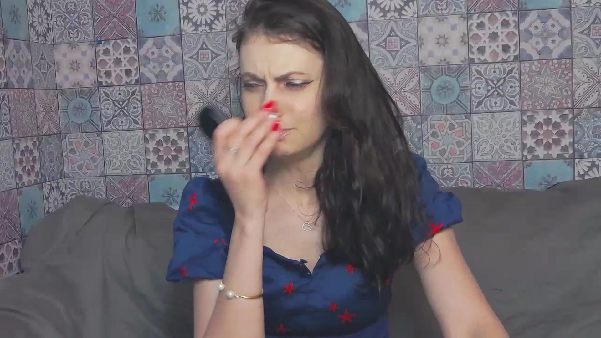 MissAracely video thumbnail