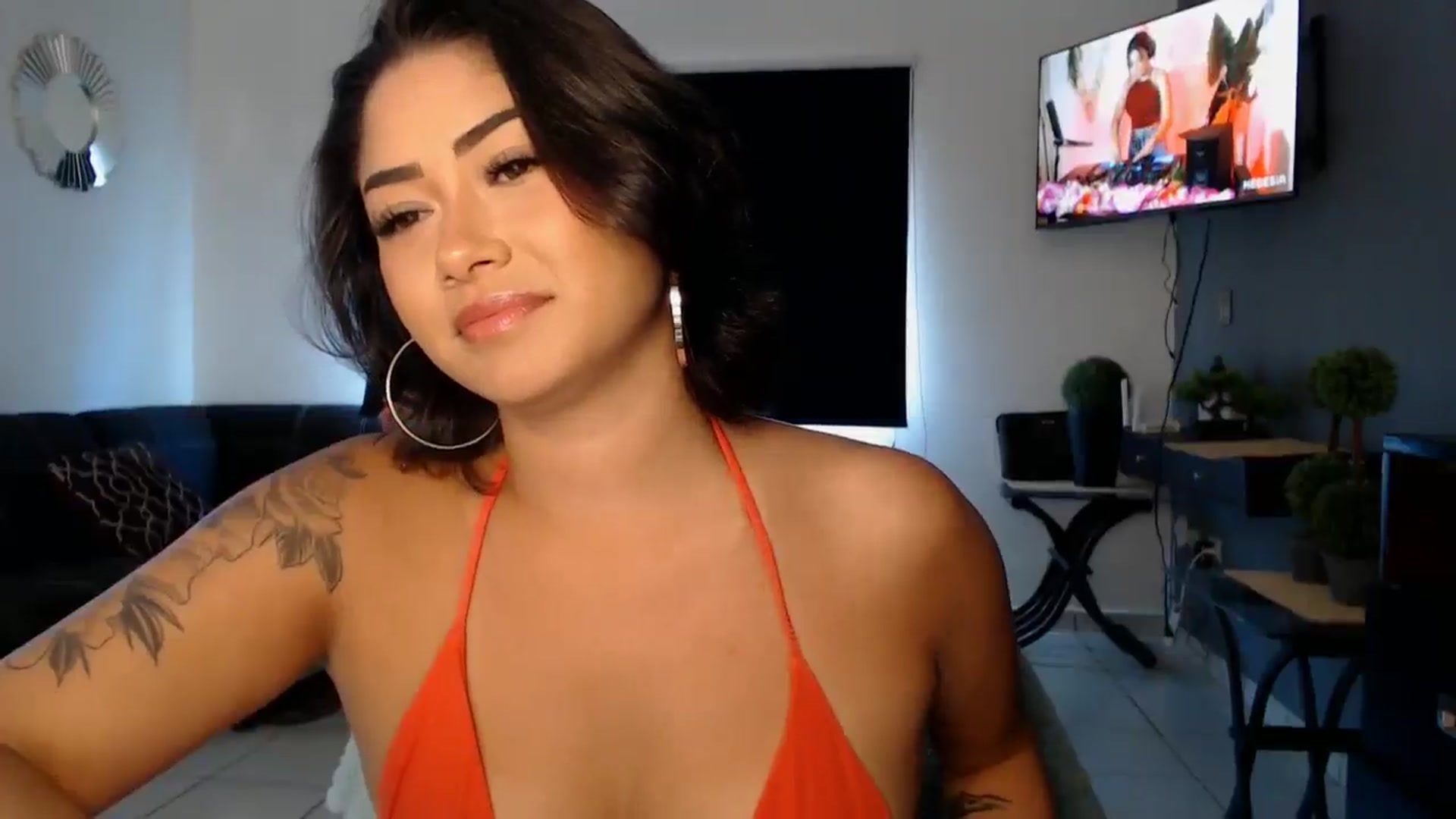YourGoddessLu video thumbnail