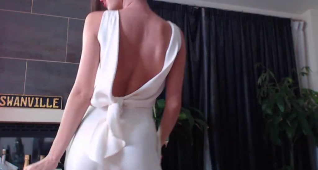 SwannaBelle video thumbnail