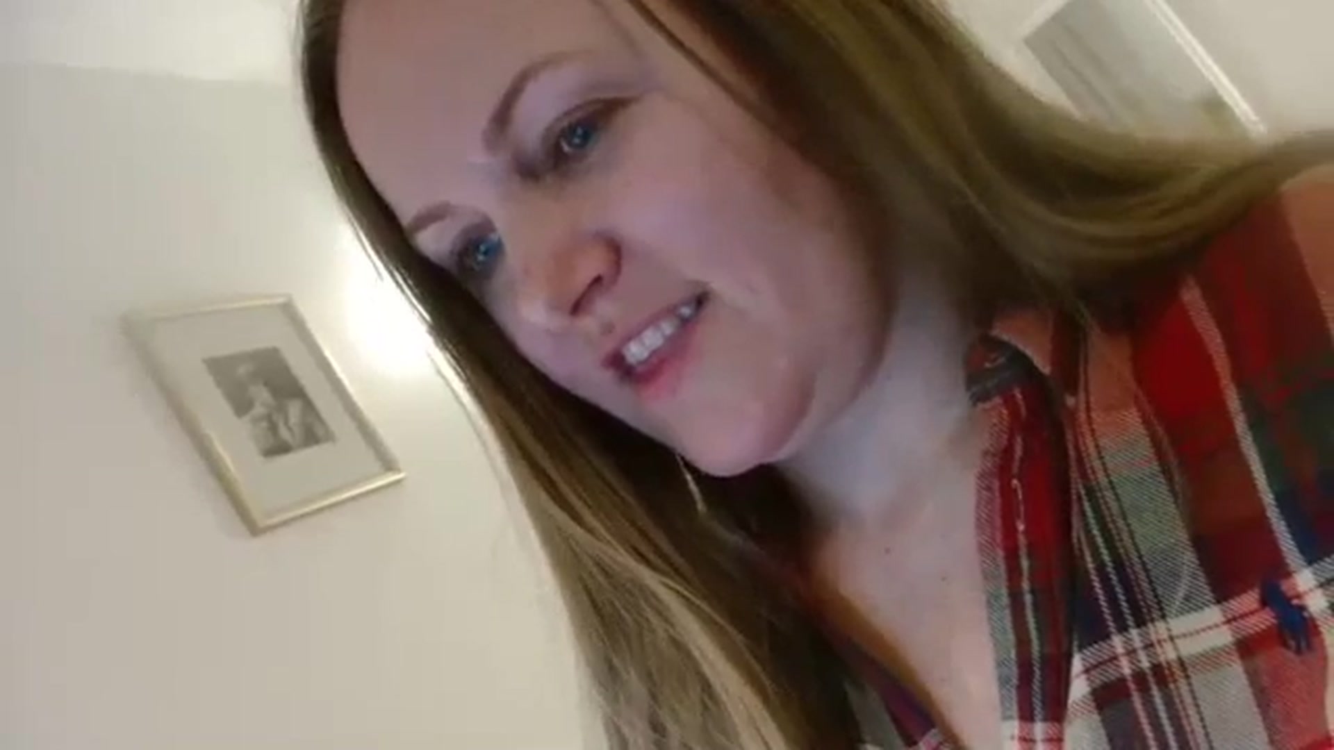 JustLily video thumbnail