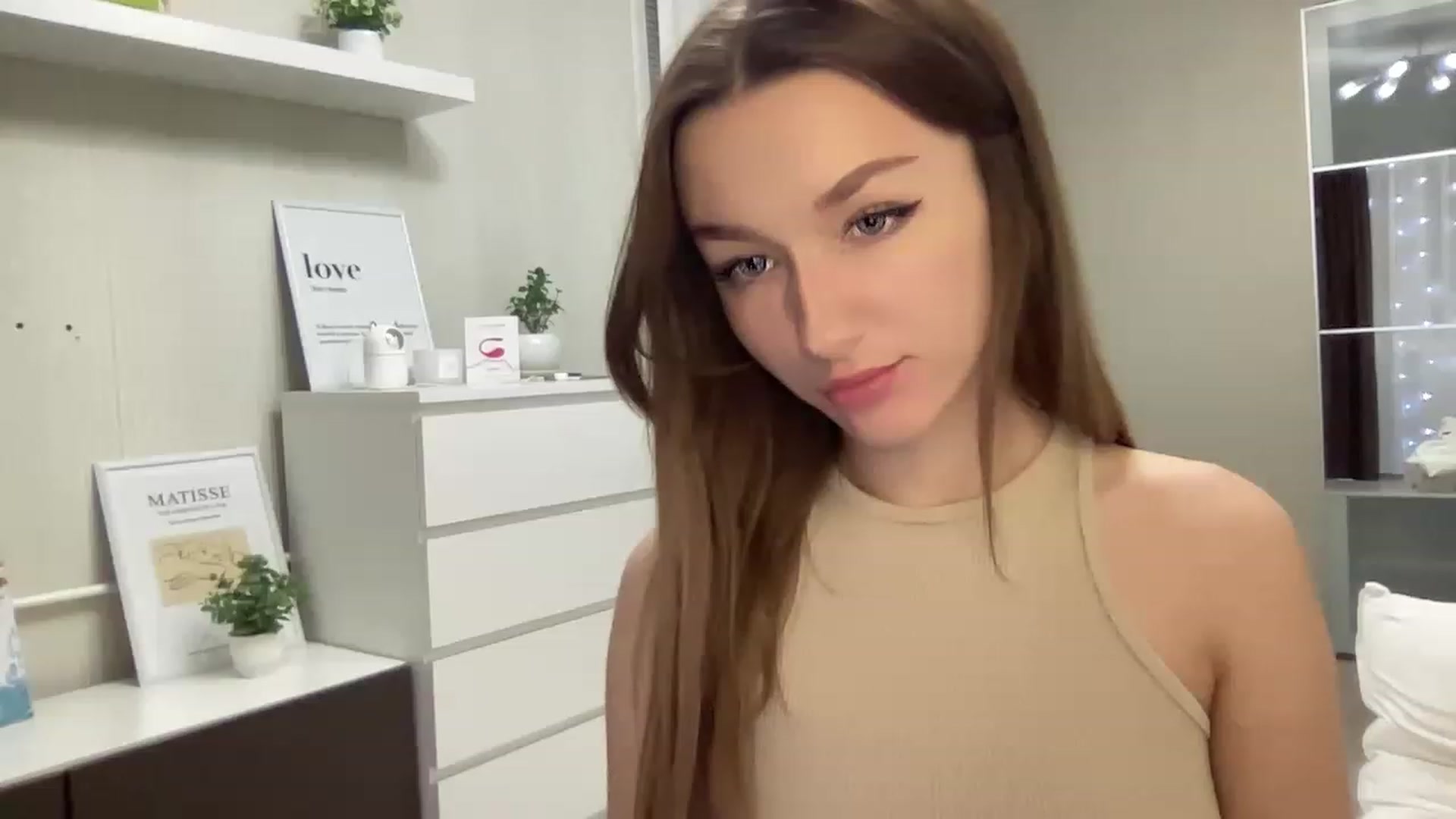 EllenOnline video thumbnail