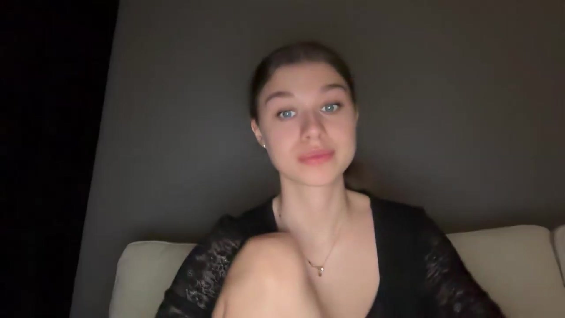 JewelReigns video thumbnail