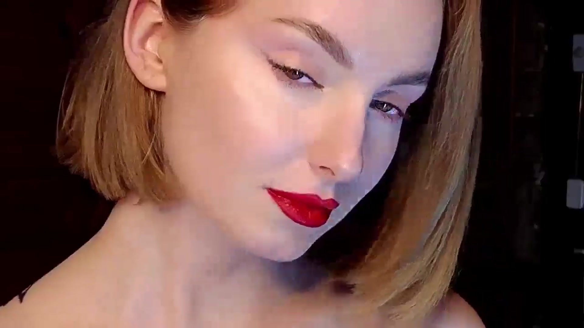 Red_Lips_Girl video thumbnail