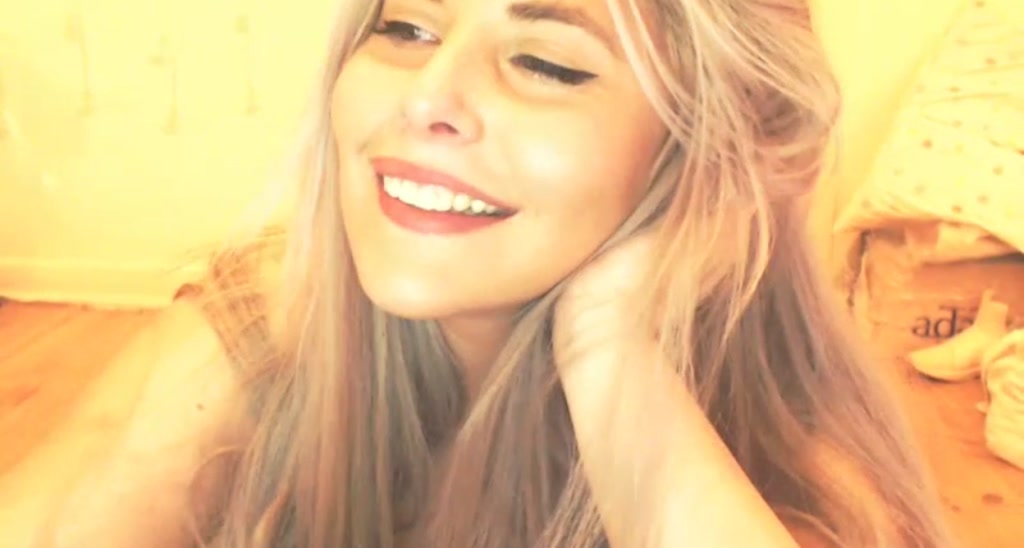 CozmicGirl video thumbnail