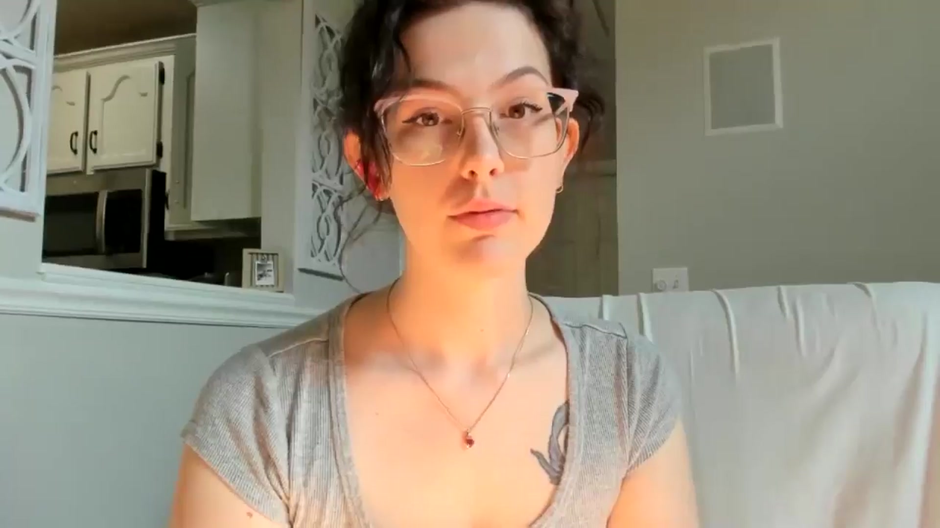 luvbugv video thumbnail