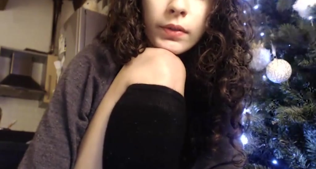 LolaRoses video thumbnail