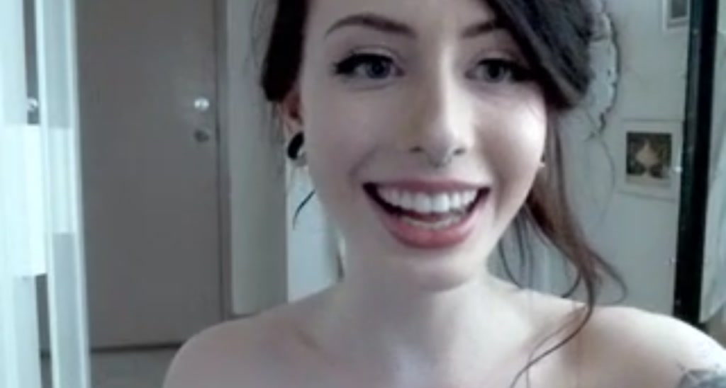 ElliBelle video thumbnail