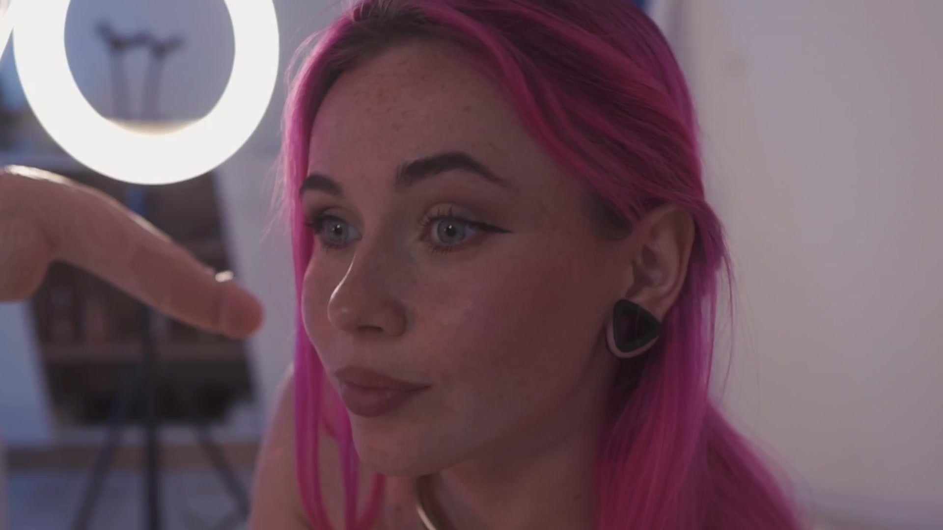 Sarah_Pink video thumbnail