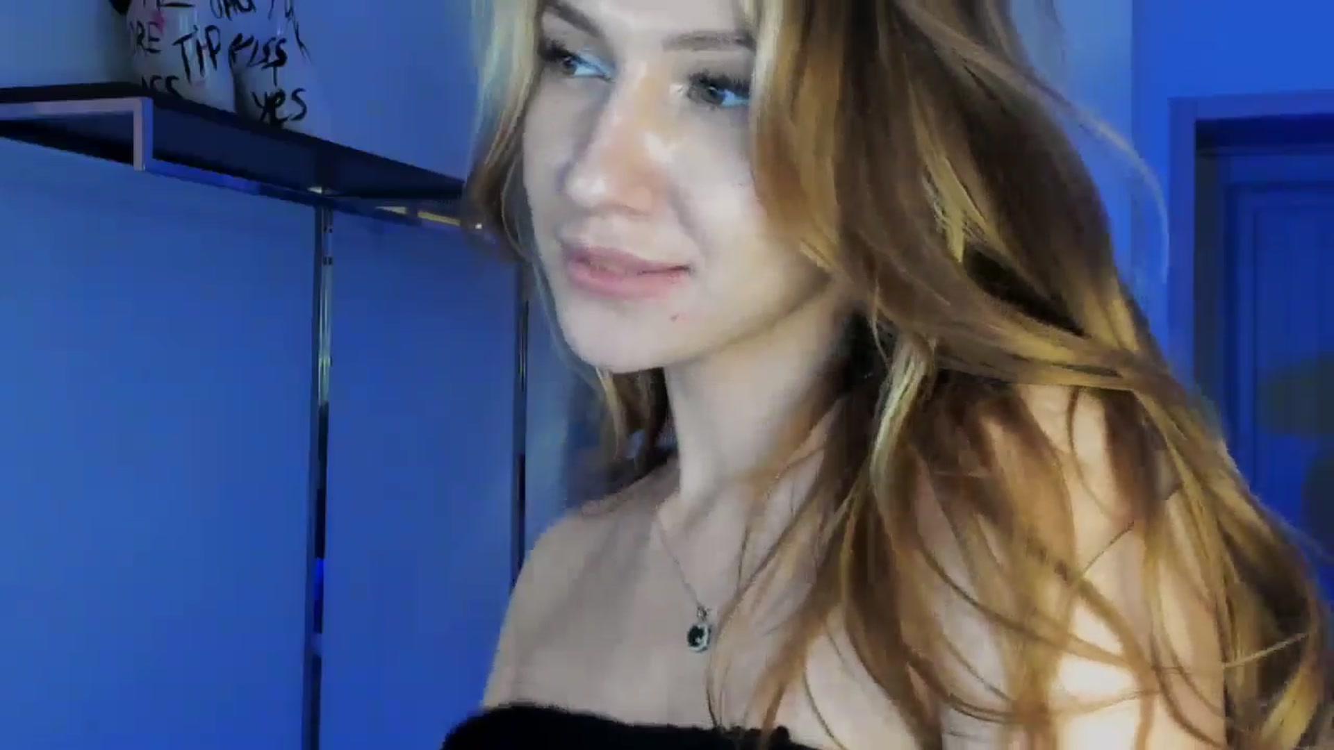 LovelyGin video thumbnail