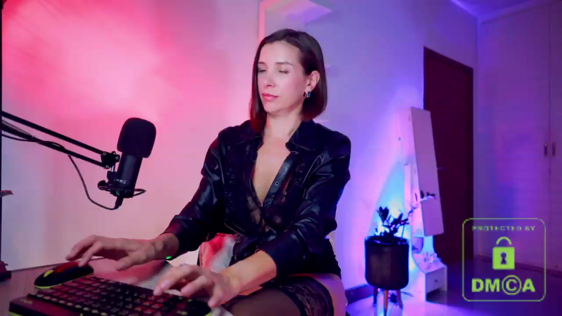 AddictsQueen video thumbnail