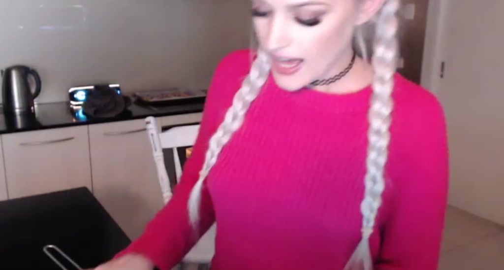 AlicexMaia video thumbnail