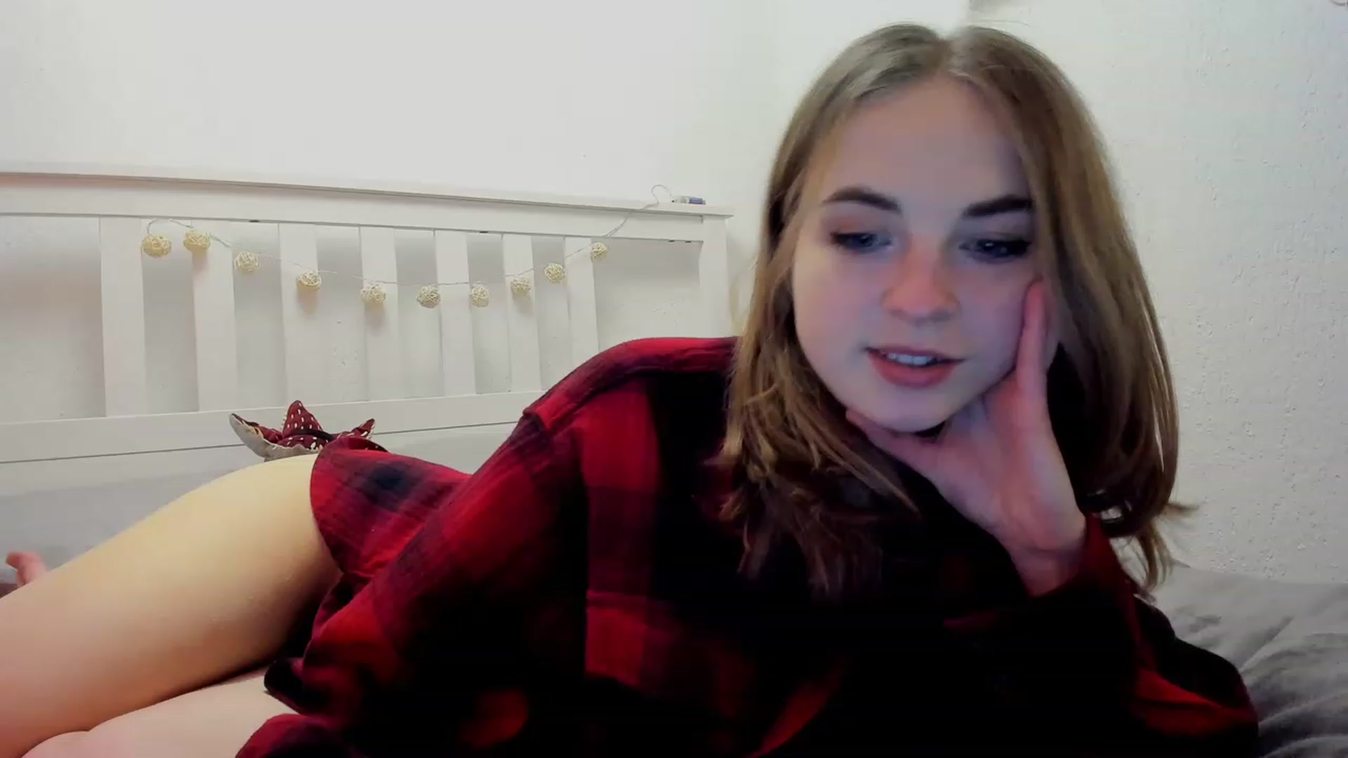 Aliannaa video thumbnail