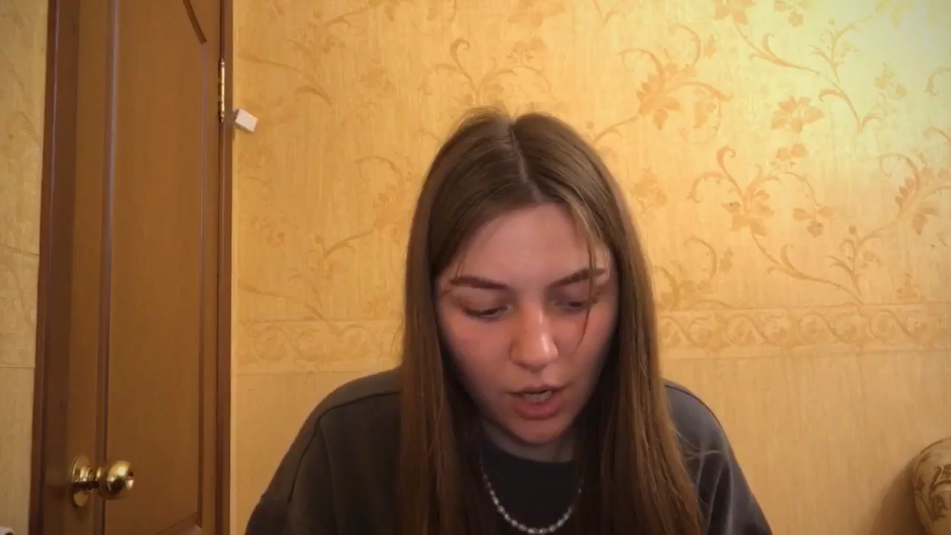 Eve_Oliveee video thumbnail