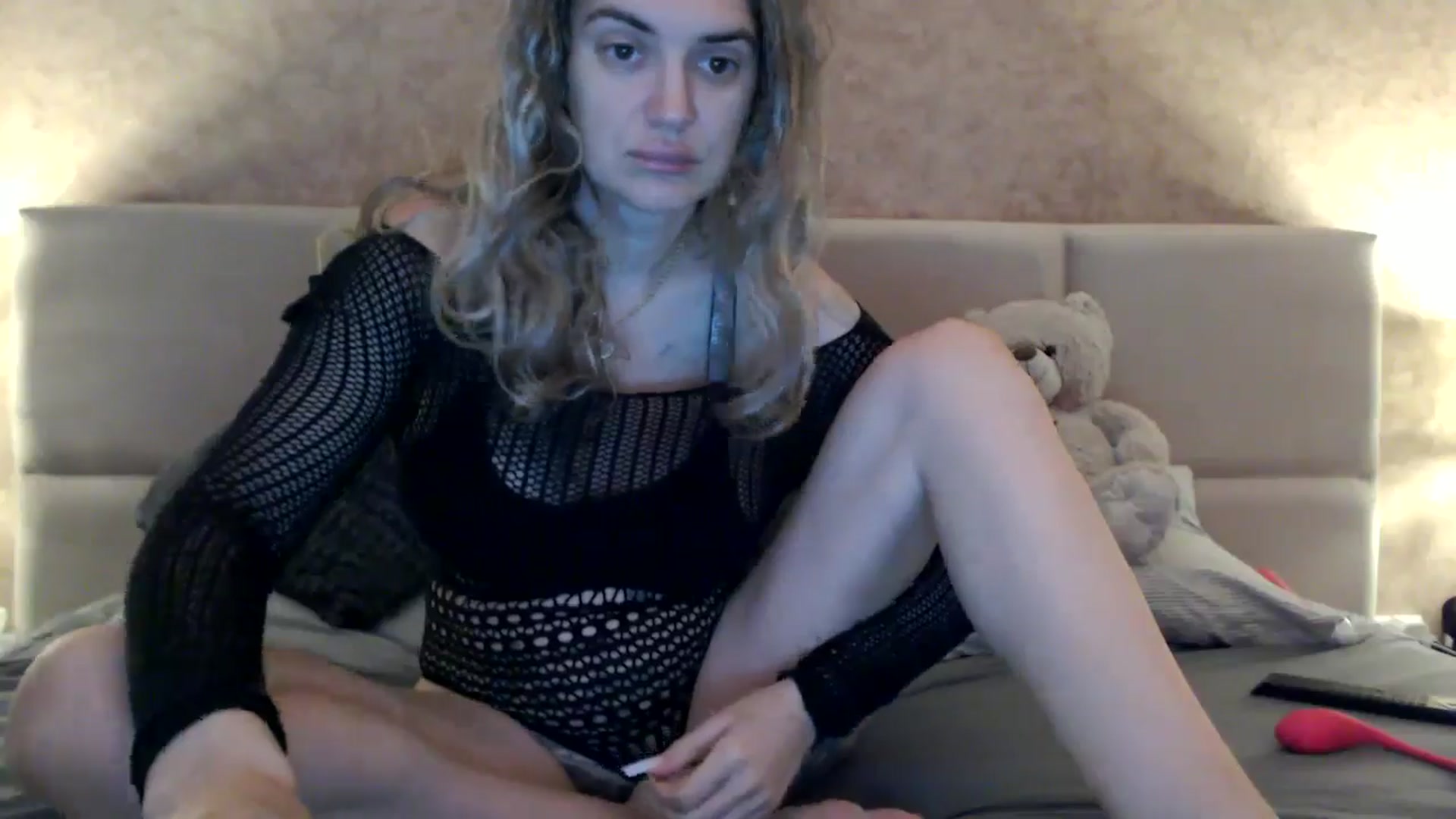 MissDivinna video thumbnail
