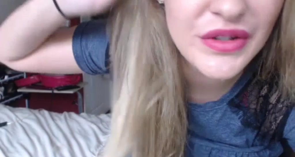 KhloeNxtDoor video thumbnail