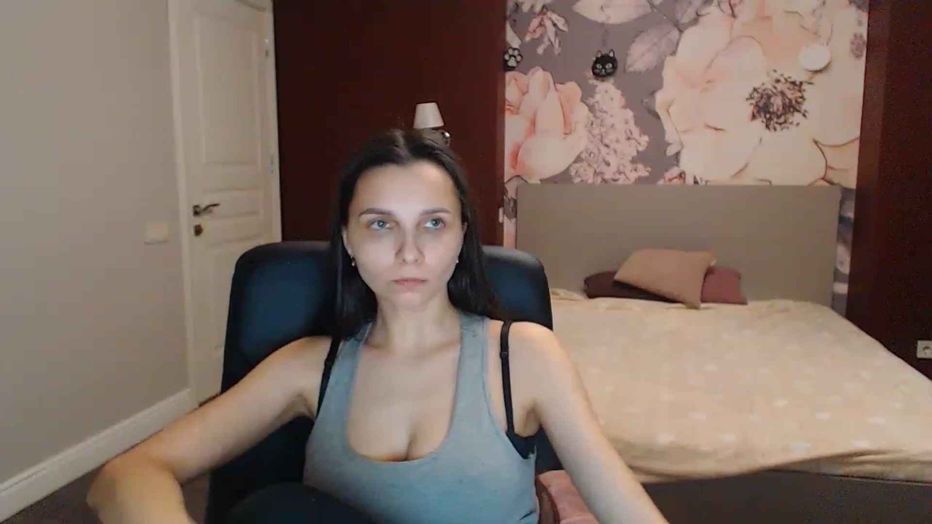 Karina_Mils video thumbnail