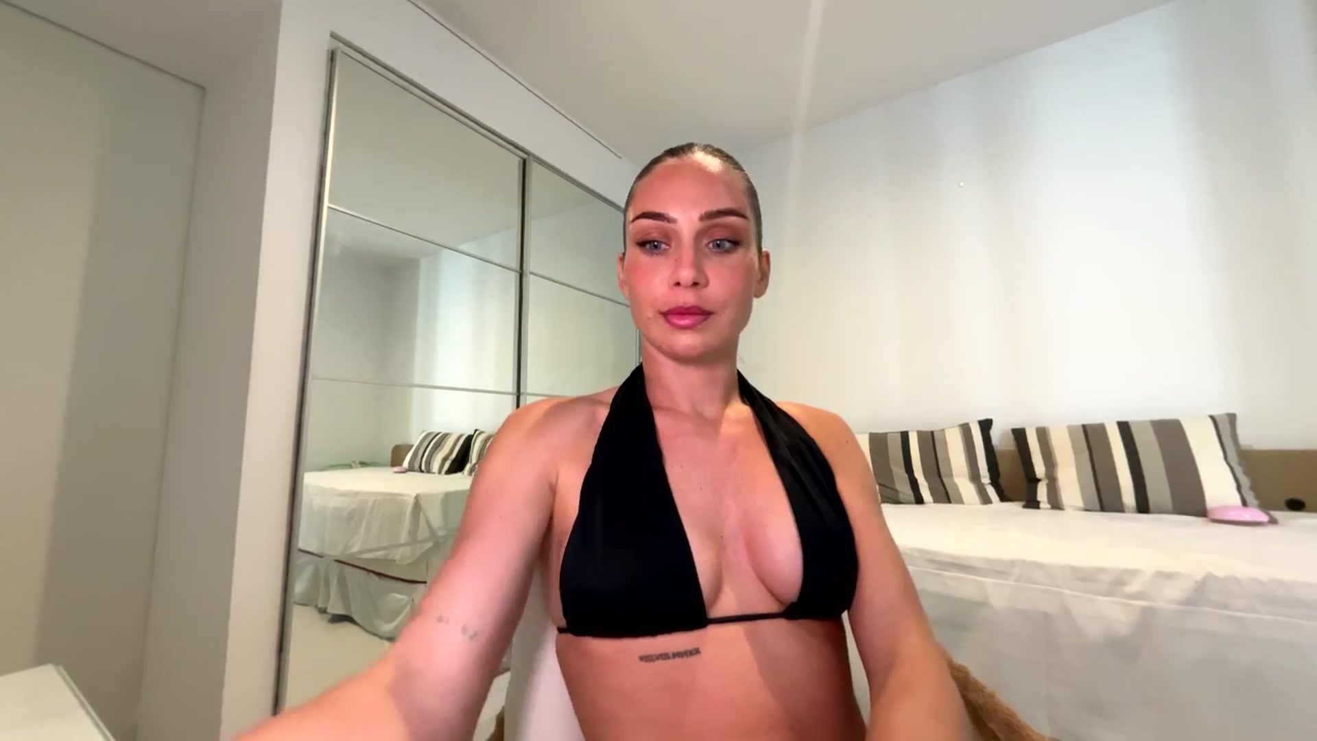 English_Lola video thumbnail