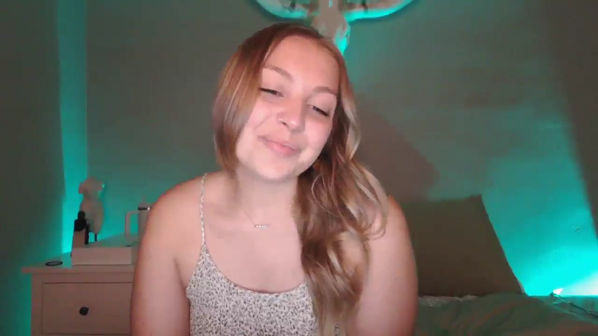 Lovelyleah video thumbnail