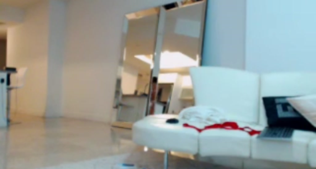 A_von_Tease video thumbnail