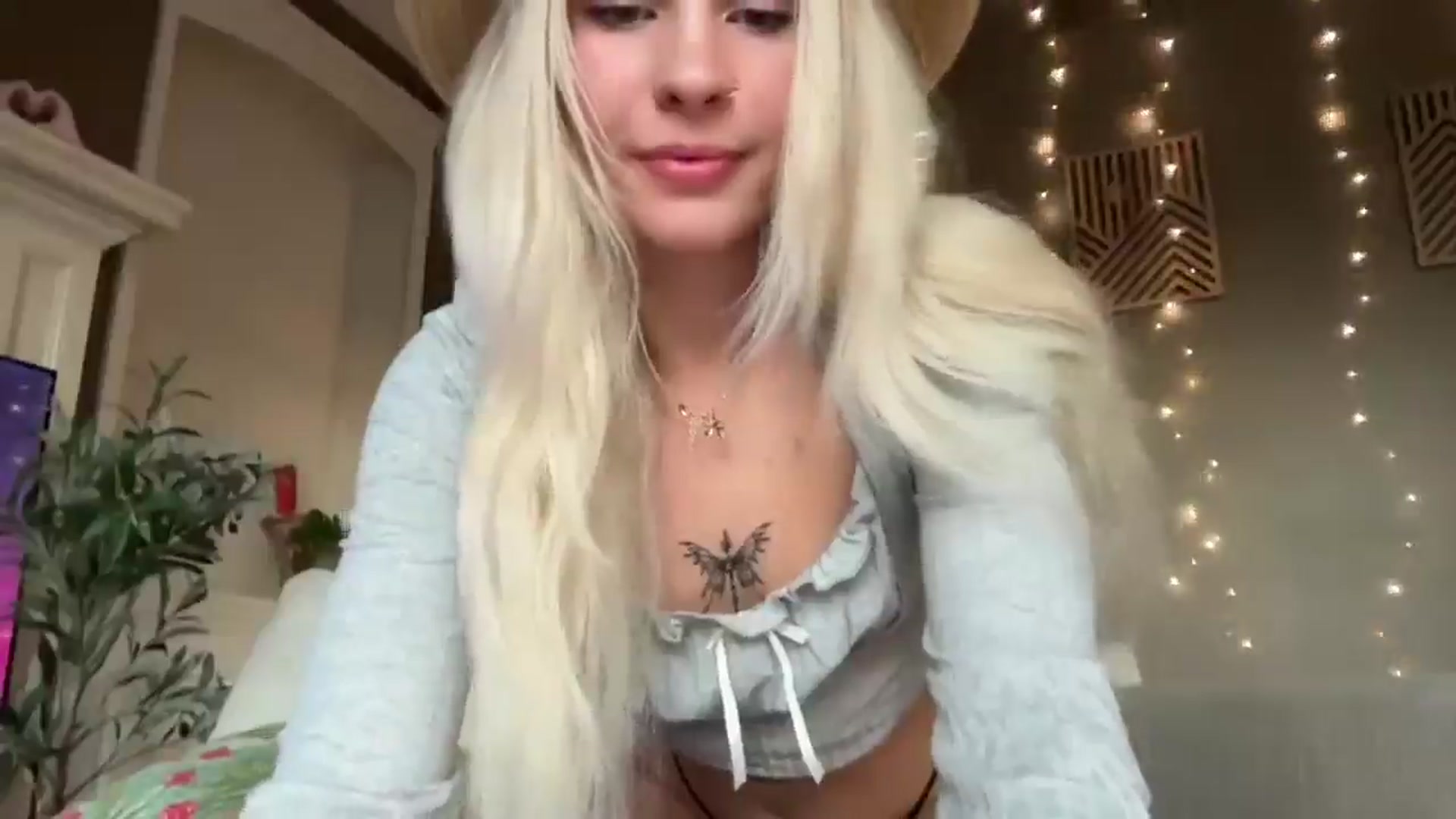 annieangel18 video thumbnail