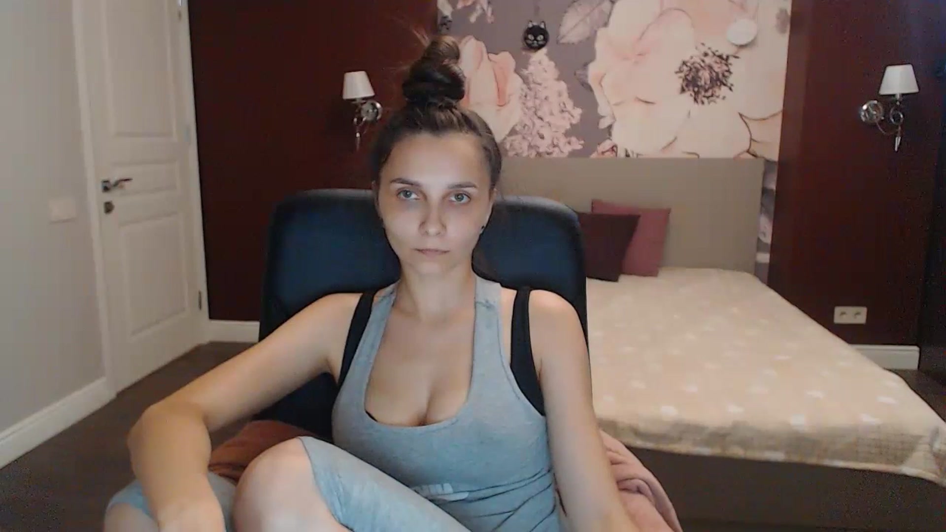 Karina_Mils video thumbnail