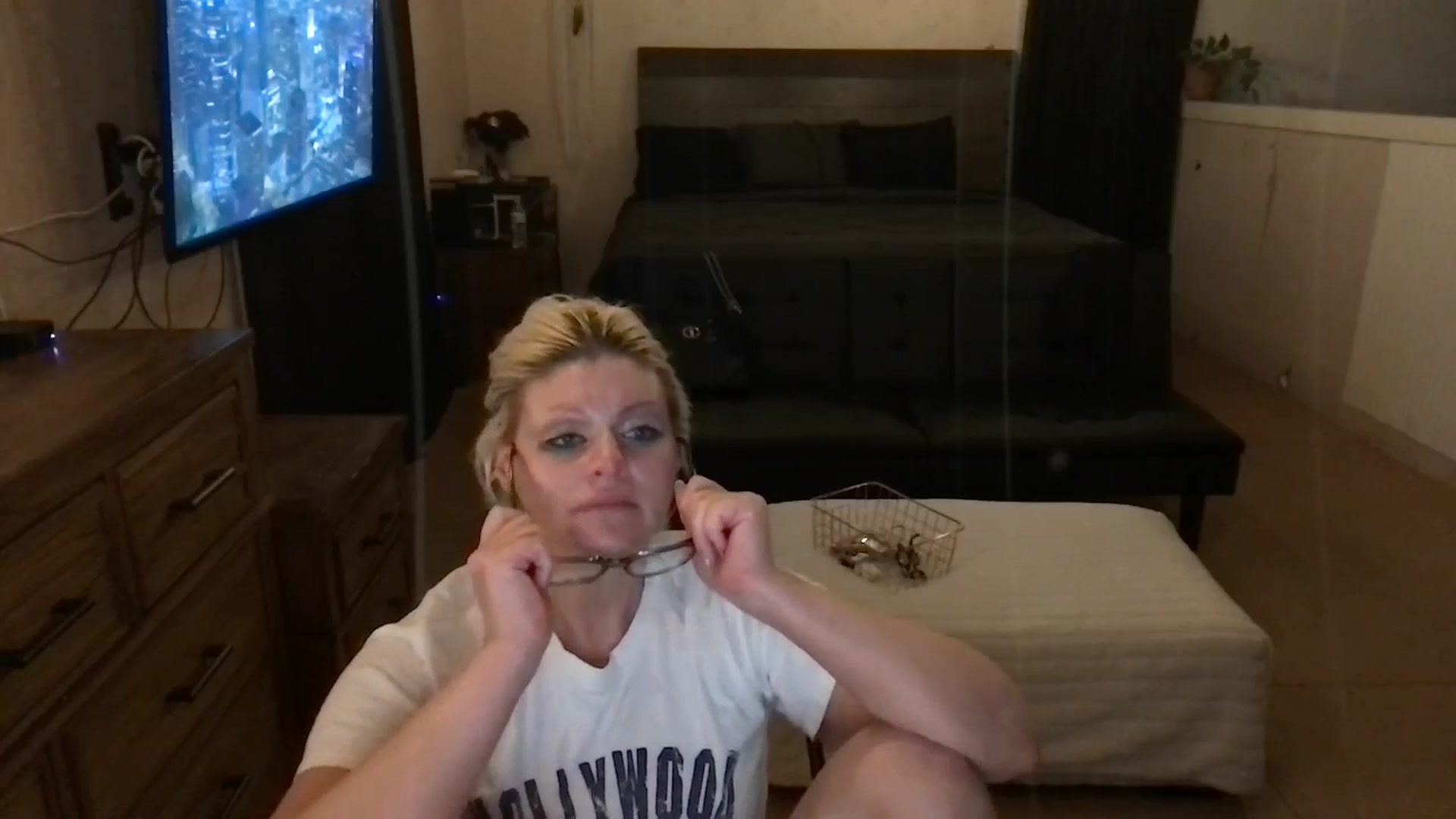ChampagneMuse video thumbnail